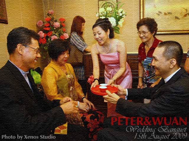 Peter & Wuan's Traditional Chinese Wedding Tea Ceremony - Kah Che and Che Fu - Wuan's sister and brother-in-law.